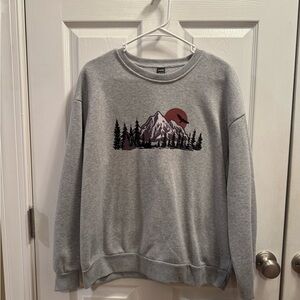 Women’s SHEIN Gray Mountain Scene Crewneck: L